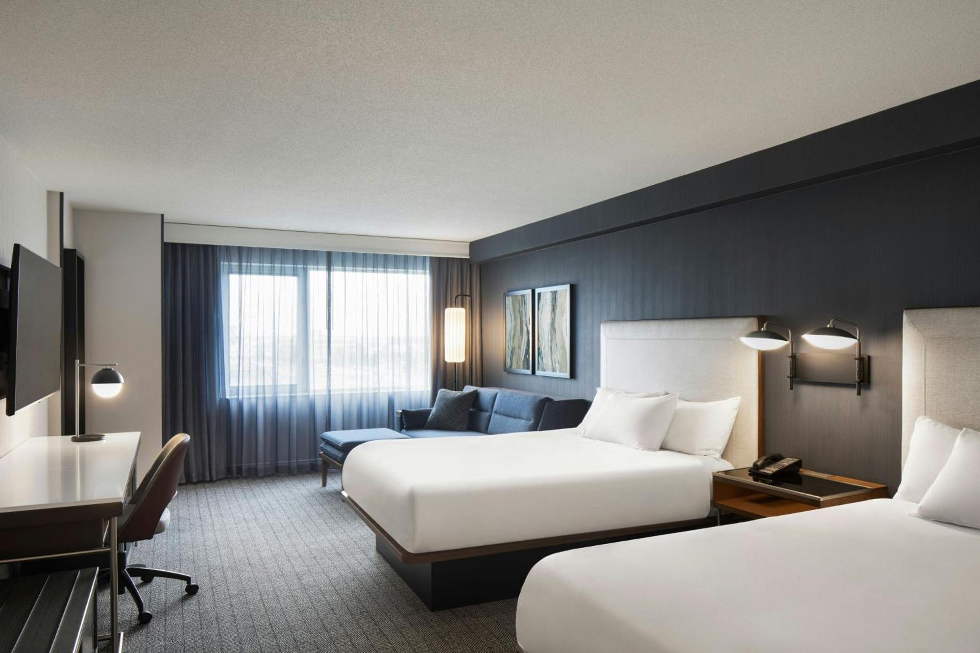 คอร์ตยาร์ด บาย แมริออท มอนทรีออลแอร์พอร์ต Hotel ดอร์วาล ภายนอก รูปภาพ